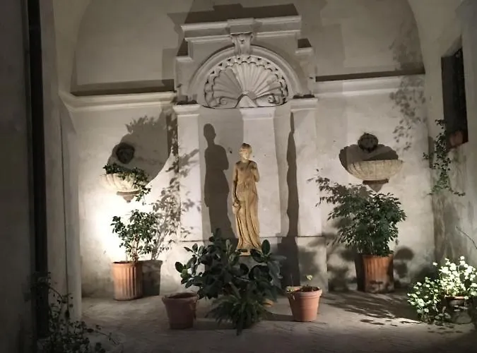 Domus Next Campo De'fiori With Thermal Shower Roma