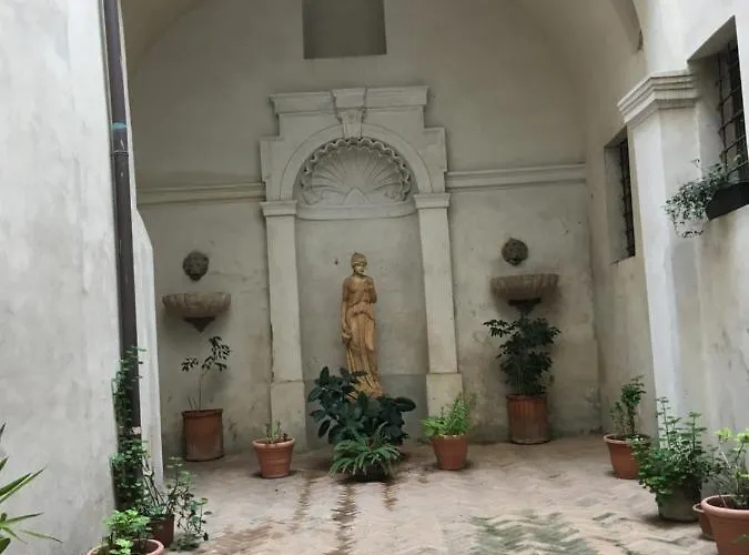 Daire Domus Next Campo De'fiori With Thermal Shower