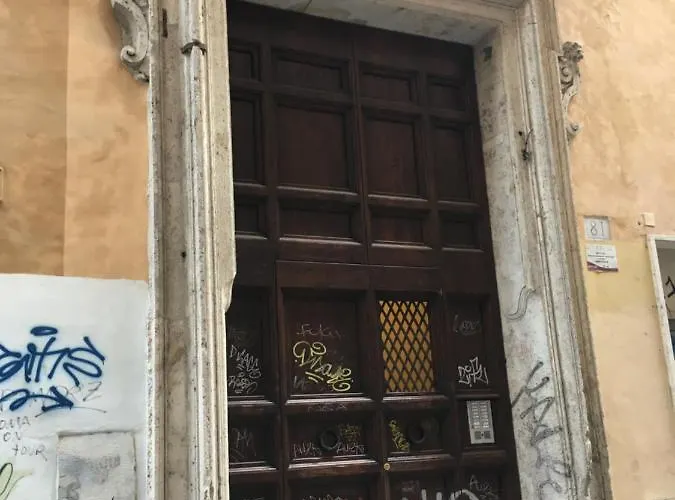 Domus Next Campo De'fiori With Thermal Shower Daire *